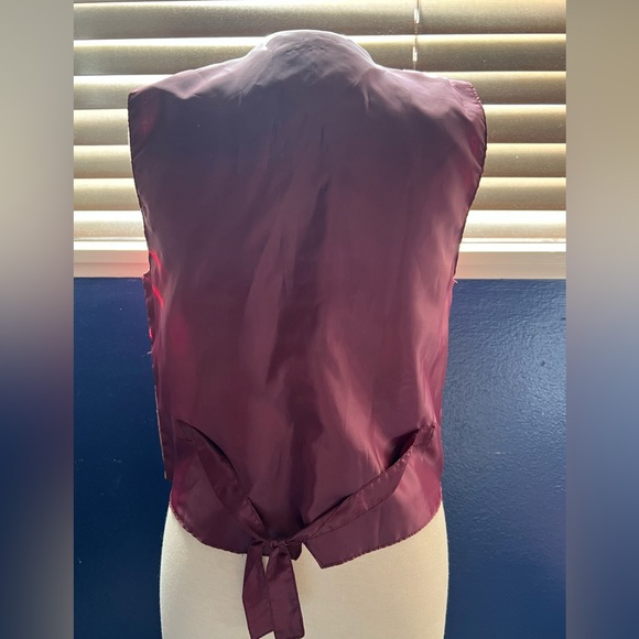 Leather vest - Picture 2 of 5